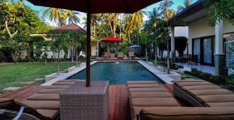 Shu Villa Lombok - Kuta - Pool