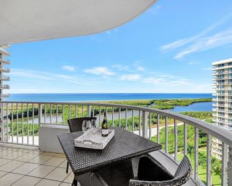 Beachfront condo with pool, gym and tennis courts - Marco Island - Balcony