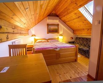 Tourist Farm Pri Martinovih - Globocice - Habitación