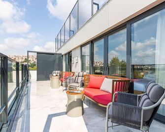 Stayso The House Hotel - Istanbul - Balcony