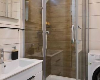Apartment Harrachov 377 by Interhome - Harrachov - Bathroom