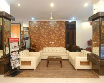 Hotel Welcome Palace - Agartala - Lobby