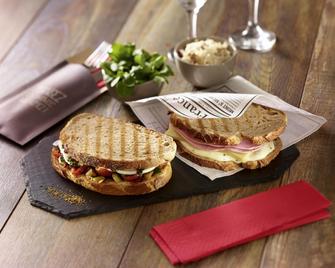 Hôtel ibis Lyon Est Chaponnay - Chaponnay - Restaurant