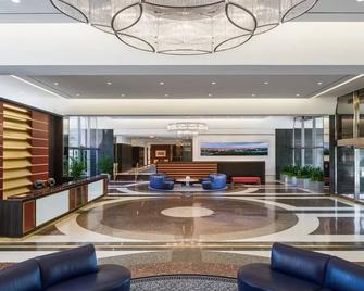 Style and Convenience Apartment at Crystal City - Arlington - Lobby