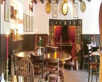 Blue Ball Inn, Sandygate, Exeter - Exeter - Yemek odası