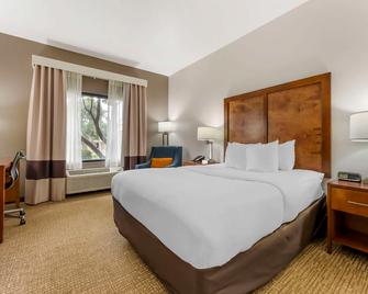 Comfort Inn Brownsville I-40 - Brownsville - Спальня