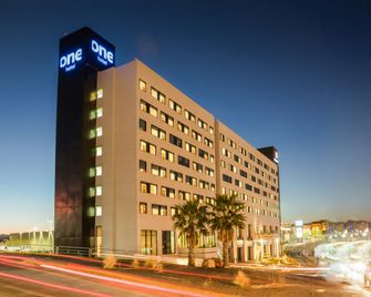 One Chihuahua Fashion Mall - Chihuahua - Building