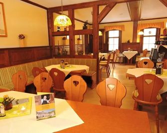 Hotel Zum Herrenhaus - Hütscheroda - Ресторан