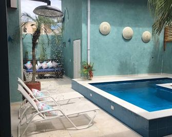 Pousada Tô na Praia Juquehy - Juquei - Pool
