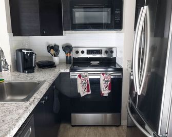 North Hills/Gym/Sauna/Massage Chair/Pool - Raleigh - Cocina