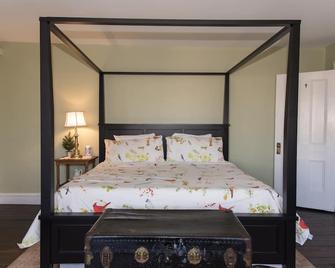 Family-Friendly 1830s Cville Row House Near Downtown Mall, Uva, & Monticello - Charlottesville - Bedroom