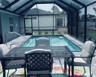 Fun in the Sun! Brand New Home! - Port Charlotte - Pool