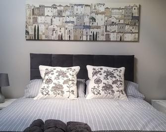 St. James Street Townhouse Belfast - Belfast - Bedroom