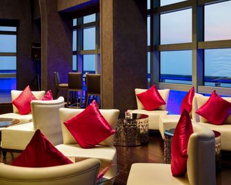 Sofitel Abu Dhabi Corniche - אבו דאבי - בר