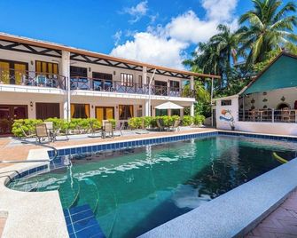 Villa Junior # 1 w/ Pool & Kitchen – Minutes from Manuel Antonio Beach - Quepos - Pool