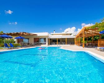 Stafilia Beach Hotel - Lardos - Zwembad