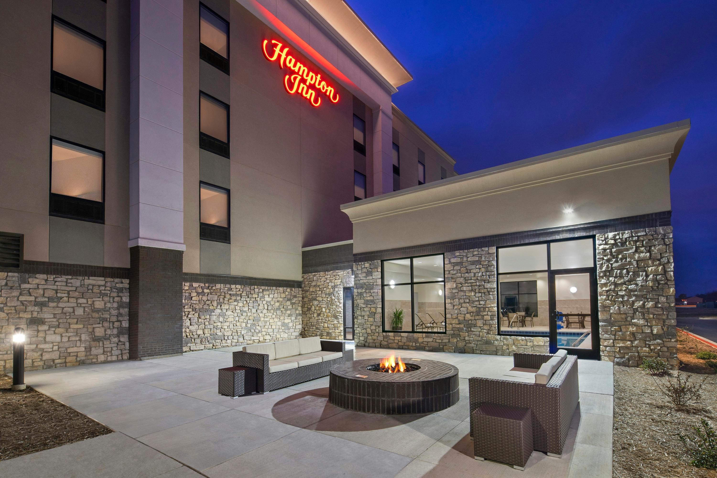 Hampton Inn by Hilton Sikeston - Sikeston - Edificio