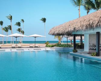 Finest Punta Cana - Punta Cana - Pool