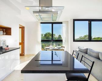 2BR Condo in Akumal, Bahia Principe, with Fast Wi-Fi - Akumal - Dining room