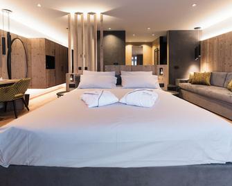 Dolomiti Exclusive Your Mountain Suite - Pozza di Fassa - Κρεβατοκάμαρα