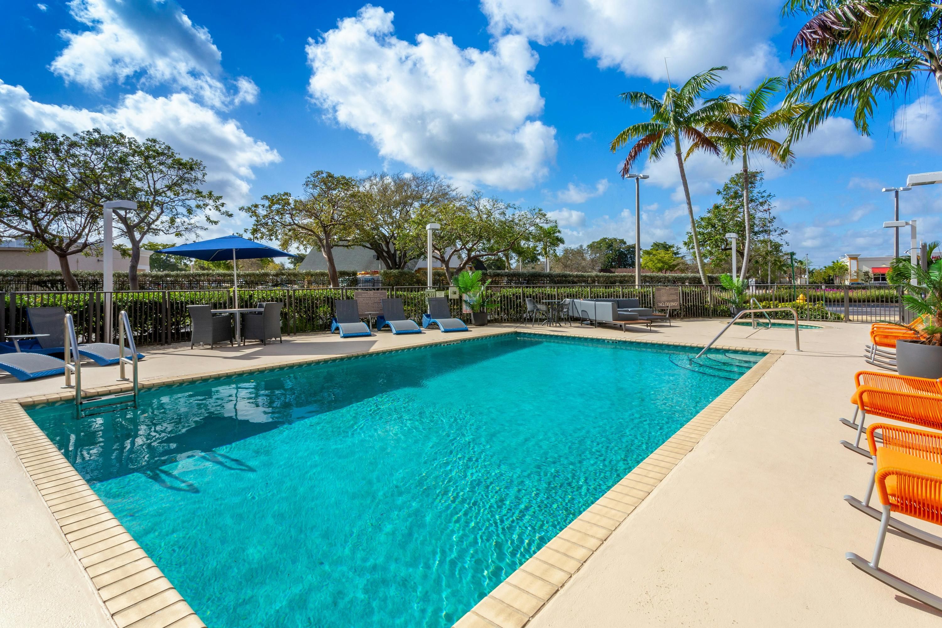 Hampton Inn Ft. Lauderdale-Commercial Blvd. - Tamarac - Pool