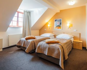 Hotel Chvalska Tvrz - פראג