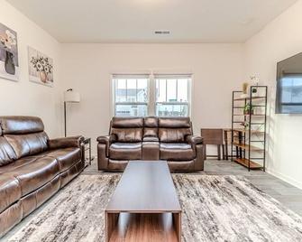Flower Power - Walk To Town - New - Angier - Living room