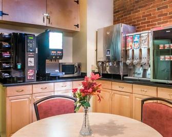 إيكونو لودج - مانشستر - مطبخ