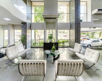 Alice Vitoria Hotel By Nobile - ויטוריה - דלפק קבלה