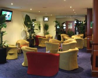 New Whyalla Hotel - Whyalla - Area lounge