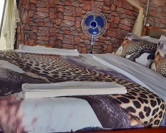 Amanya 1-Bed Leopard Tent - Amboseli - Bedroom