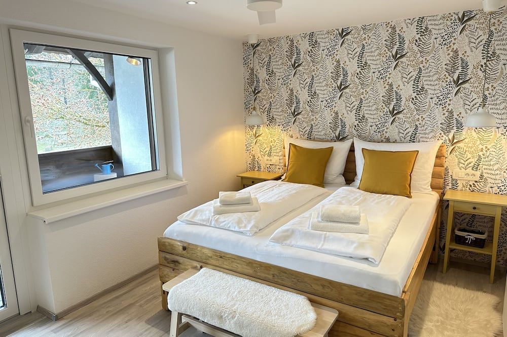 بنزيون بيبيرنيك - بليد - غرفة نوم