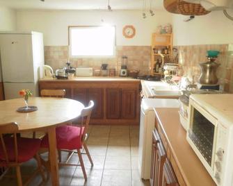 House at the water's edge - Jau-Dignac-et-Loirac - Cocina