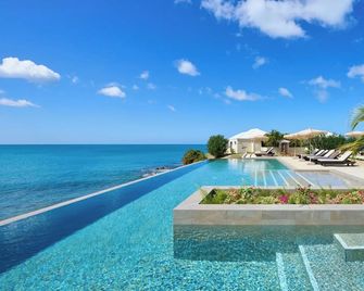 Hawksbill Resort - Five Islands Village - Piscina