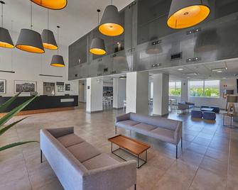City Express by Marriott Tehuacan - Tehuacán - Lobby