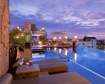 Two Seasons Siem Reap Hotel - Siem Reap - Pool
