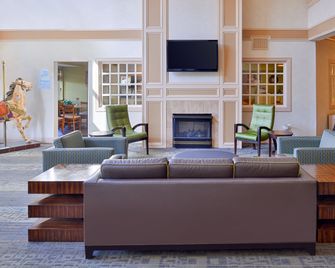Holiday Inn Express & Suites St. Joseph Lakefront By IHG - Saint Joseph - Salónek