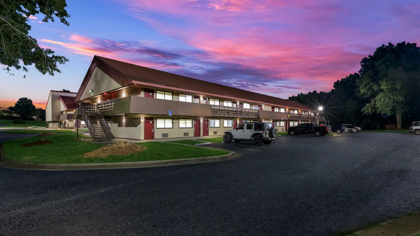 Red Roof Inn Hickory