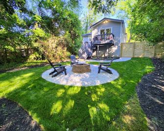 Luxury 3BR House in Charlotte - Charlotte - Patio