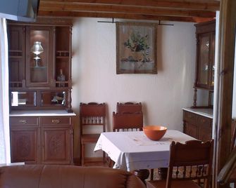 Parnassos-Agoriani Chalet - Delphi - Essbereich