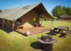 Dawn Chorus Holidays - Beccles - Patio