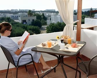 9 Muses Hotel - Parikia - Balcony