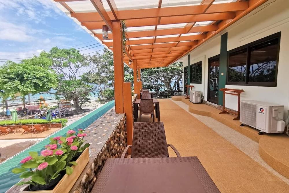 Green Bay Samed Resort