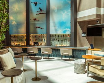 Delta Hotels by Marriott Olbia Sardinia - Olbia - Lounge
