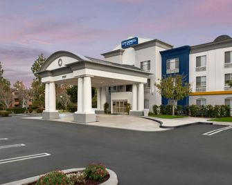 City Express By Marriott Rancho Cucamonga - Rancho Cucamonga - Edificio