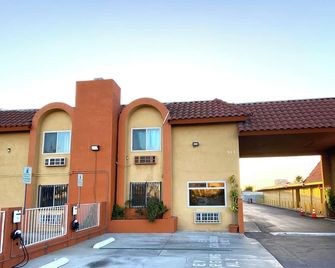 Robinhood Motel Anaheim West - Anaheim - Edificio