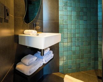 Bravo Hotel - 埃斯特角城
