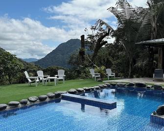 Tambo Quinde - Tandapaya - Pool