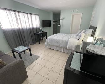 LOCATION!Getaway,cozy place block from everything!Free ice cream,espresso drinks - Wildwood - Schlafzimmer