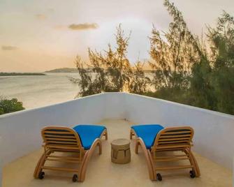 Manda Island Private Villa - Lamu - Balcony